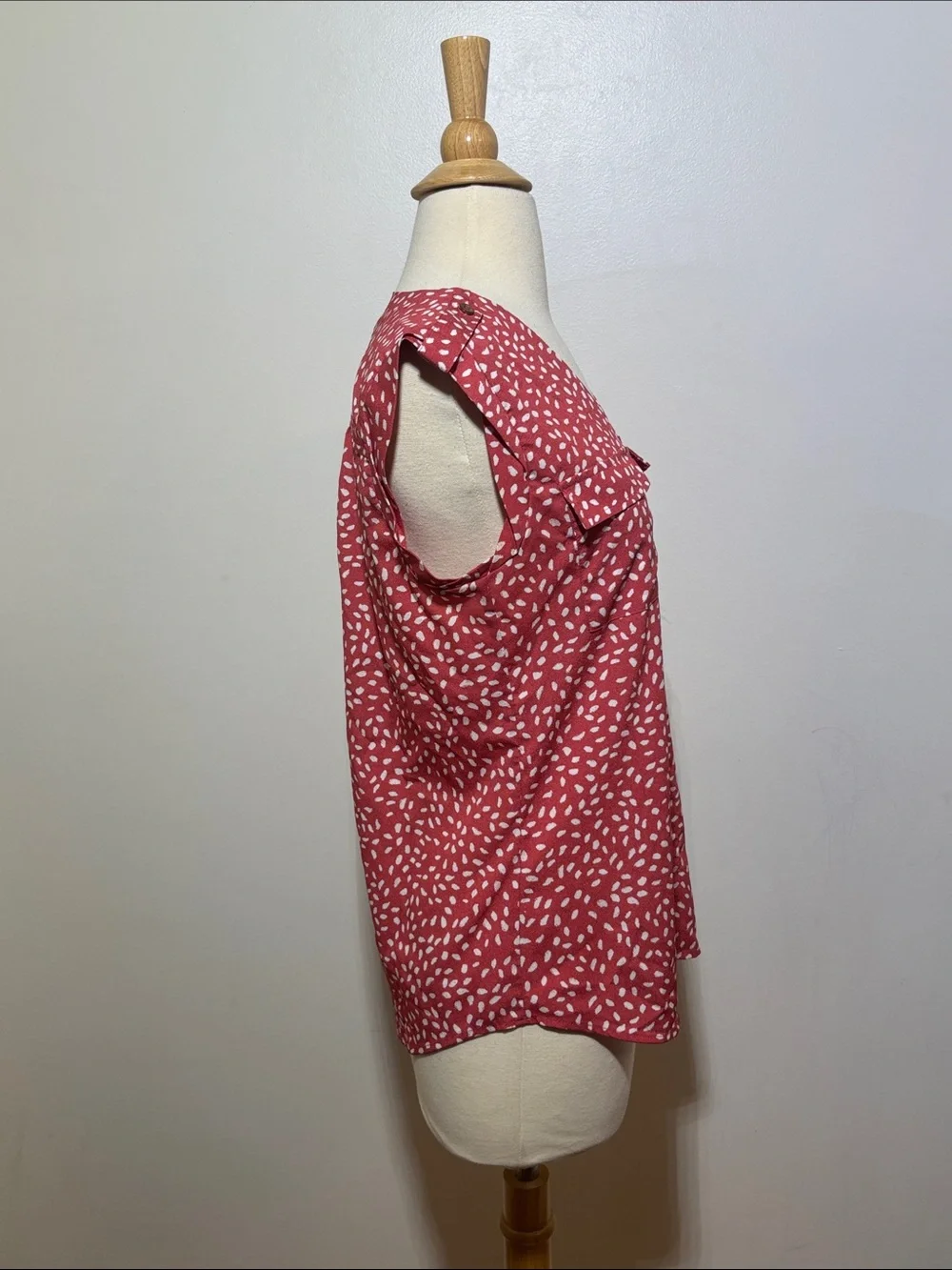 New York &‎ Company Sleeveless Printed Blouse